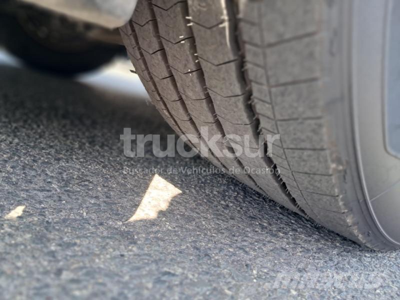 Scania R450 Τράκτορες