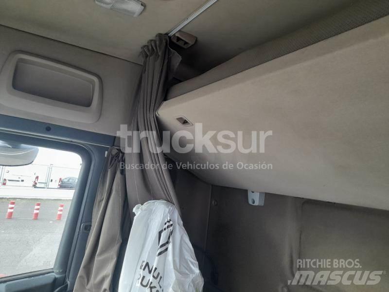 Scania R520 Τράκτορες