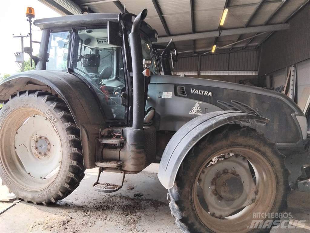 Valtra T183V Τρακτέρ