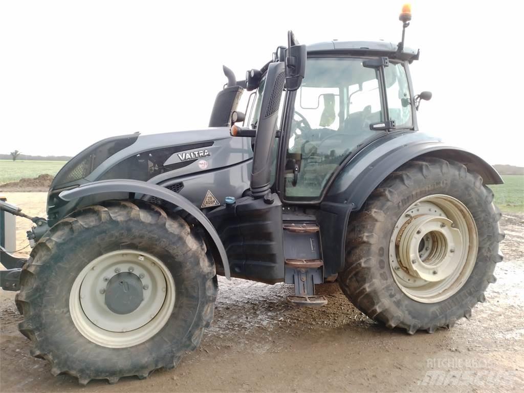 Valtra T254V Τρακτέρ