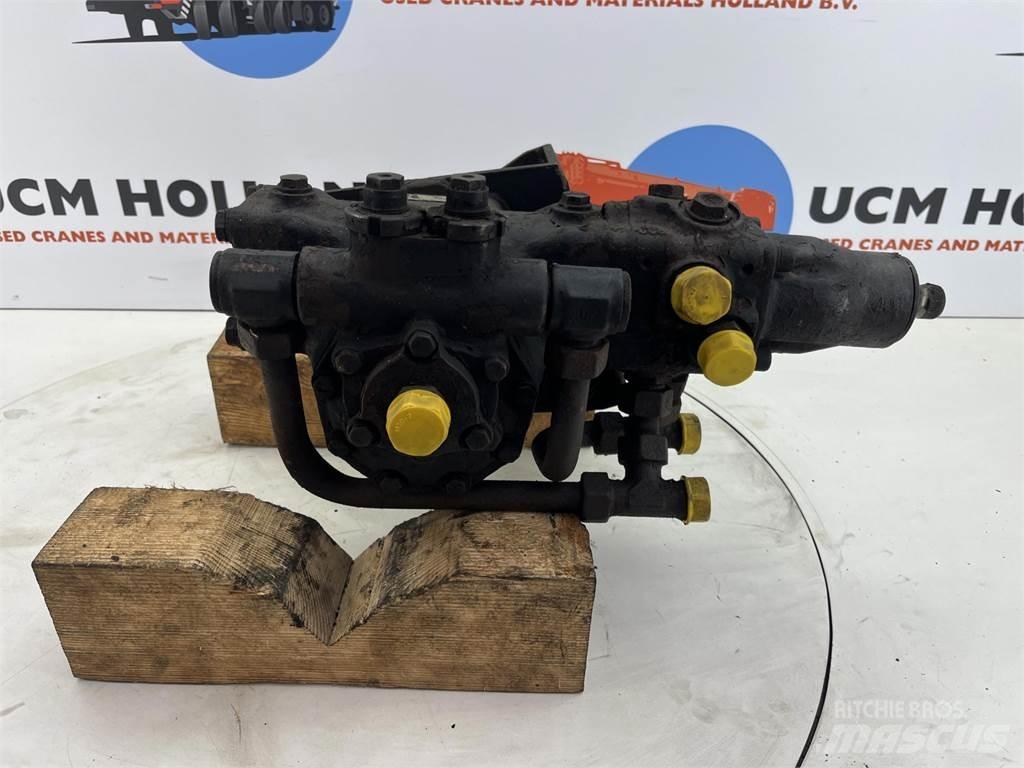  Steering box Εξαρτήματα και εξοπλισμός για γερανούς