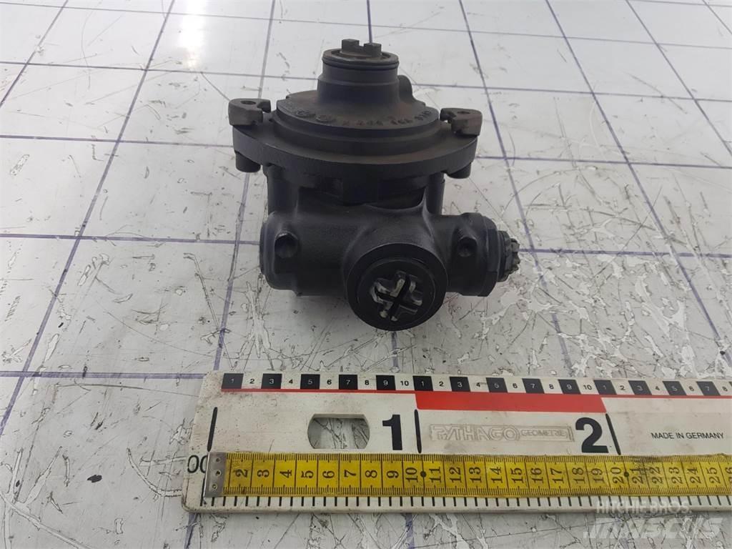 ZF steering pump Εξαρτήματα και εξοπλισμός για γερανούς