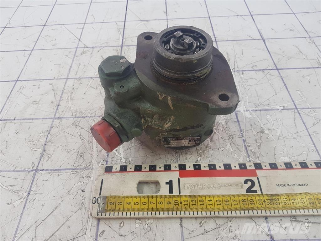 ZF steering pump Εξαρτήματα και εξοπλισμός για γερανούς