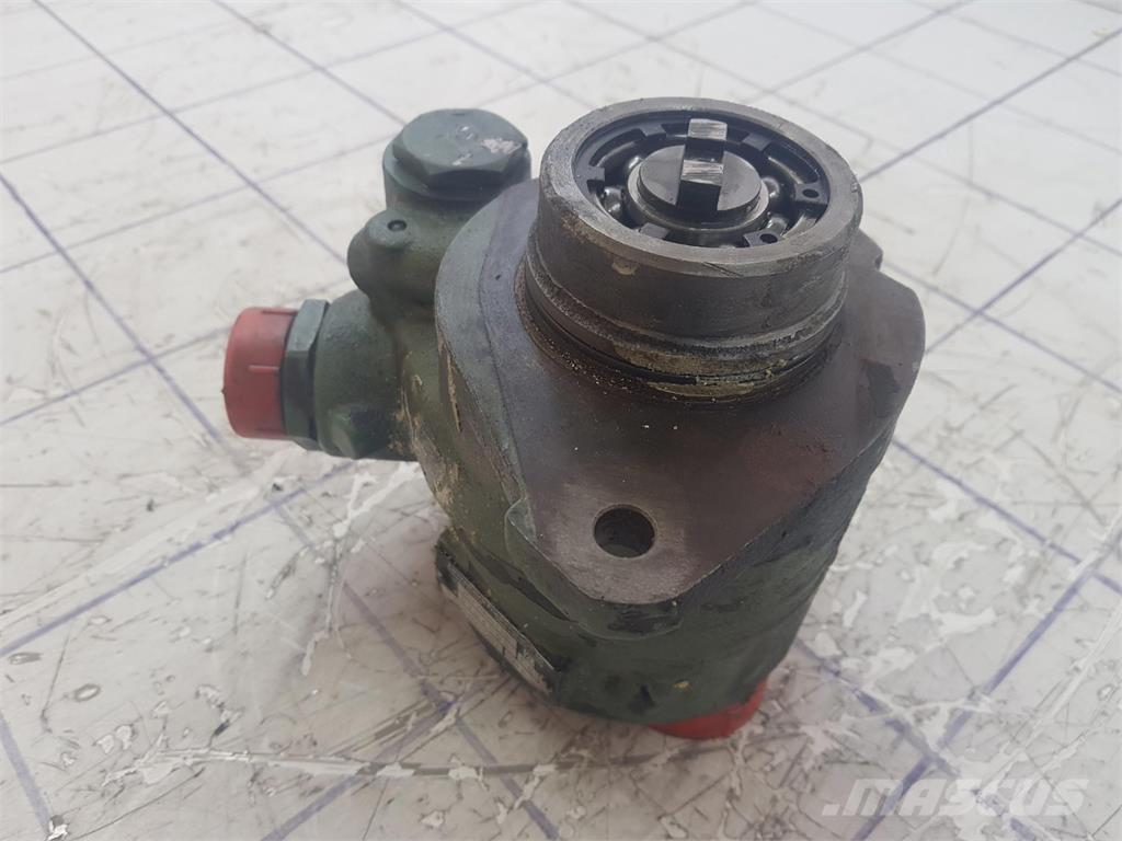 ZF steering pump Εξαρτήματα και εξοπλισμός για γερανούς