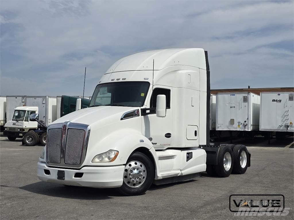 Kenworth T680 Τράκτορες