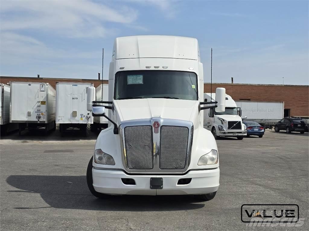 Kenworth T680 Τράκτορες