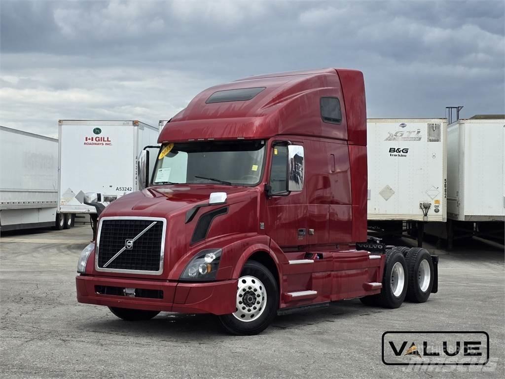 Volvo VNL670 Τράκτορες