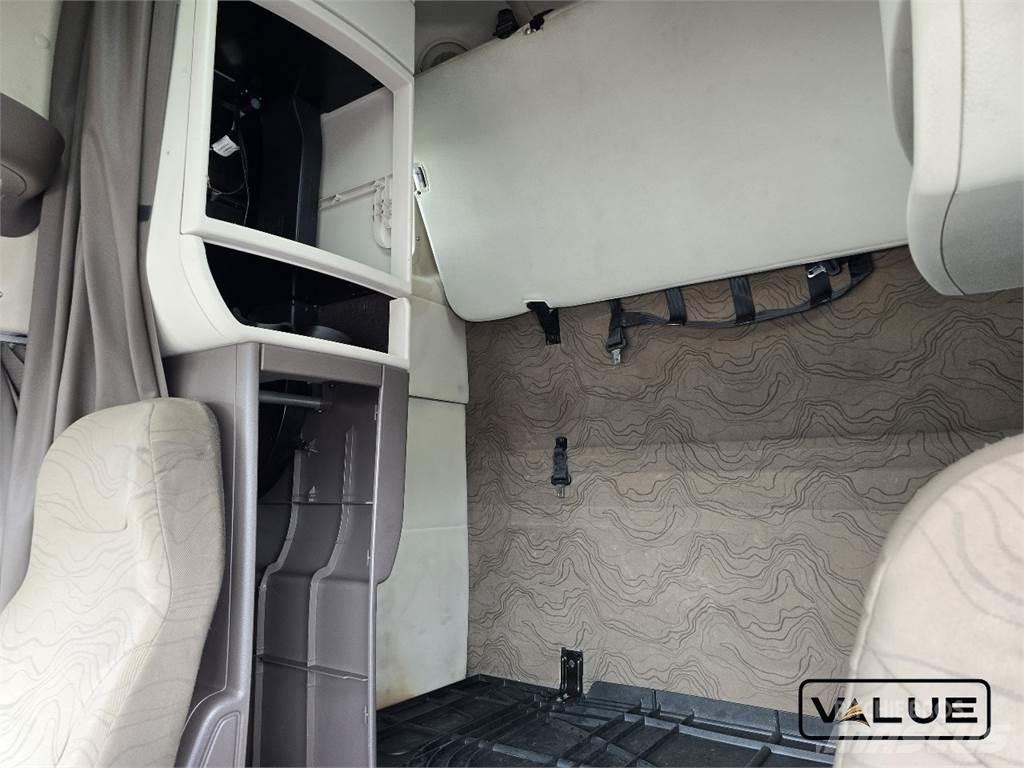 Volvo VNL670 Τράκτορες