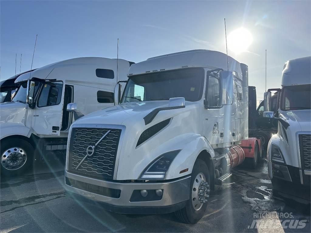 Volvo VNL740 Τράκτορες