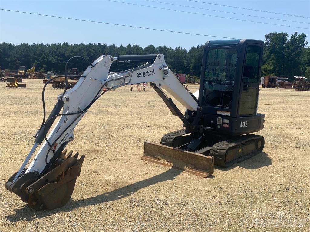 Bobcat E32 Κατασκευές - Άλλα