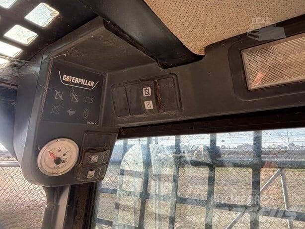 CAT 257B Κατασκευές - Άλλα