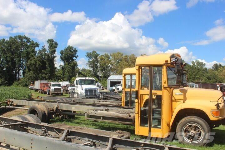 Ford B-800 Κατασκευές - Άλλα