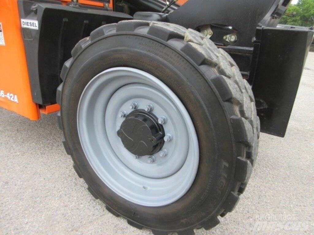JLG G6-42A Κατασκευές - Άλλα