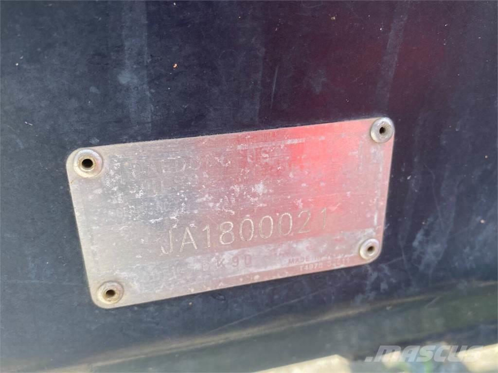 Kioti DK90 Κατασκευές - Άλλα