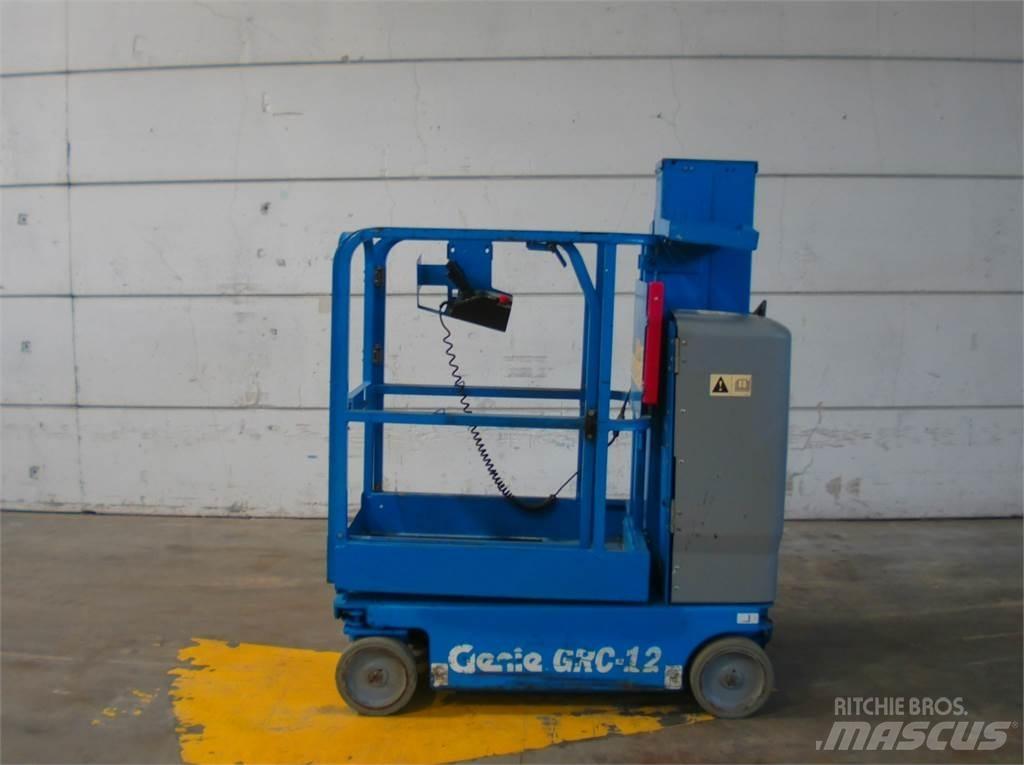 Genie GRC12 Ανυψωτήρες με κατακόρυφους πυλώνες