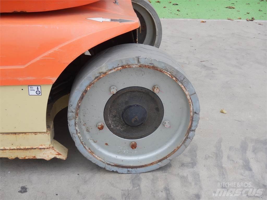 JLG Toucan 10E Ανυψωτήρες με κατακόρυφους πυλώνες