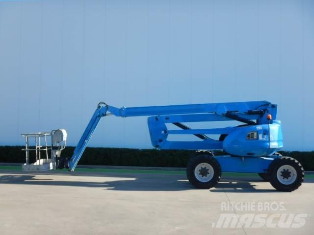 Manitou 200ATJ Ανυψωτήρες με αρθρωτό βραχίονα
