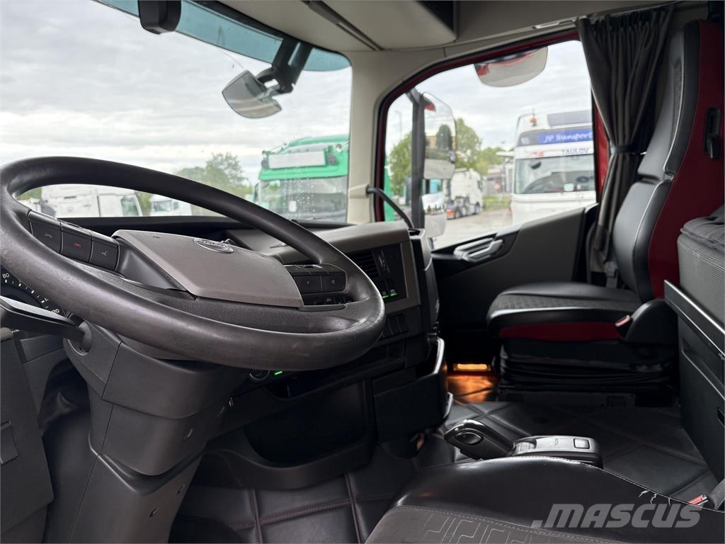 Volvo FH540 6x4 Τράκτορες