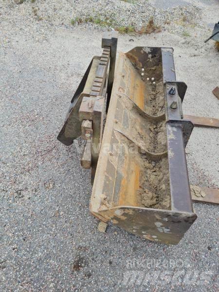 Mecalac 12MTX Κουβάδες