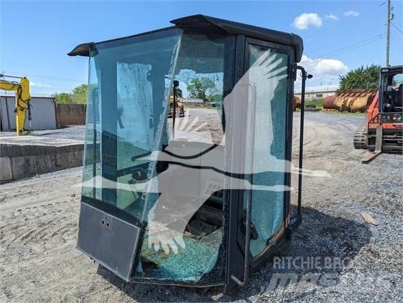 CASE  Καμπίνες και εσωτερικό