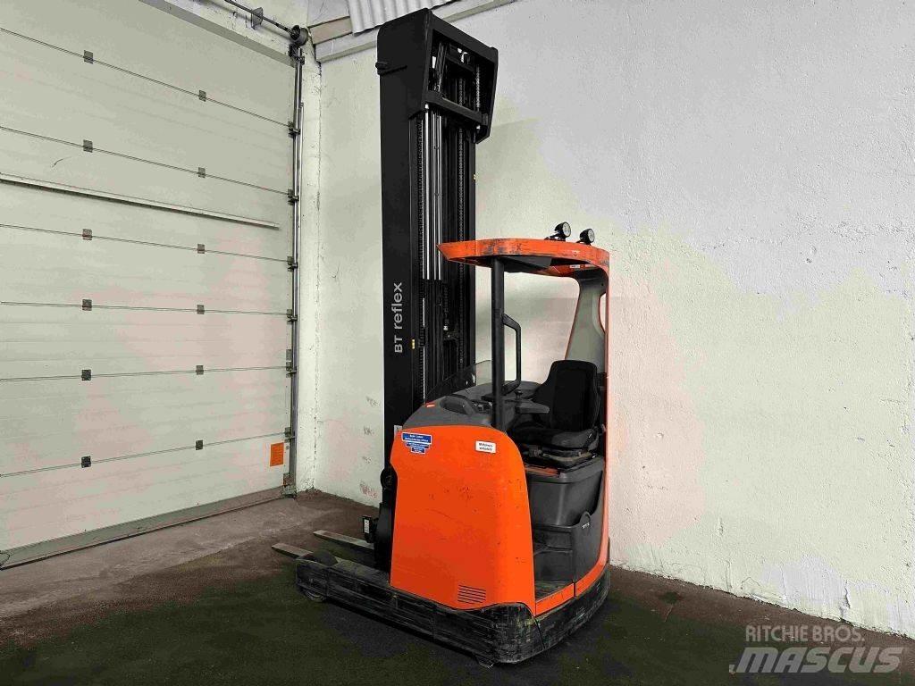 BT RRE 140 - TRIPLEX 9 m Ανυψωτικά στενών δρόμων