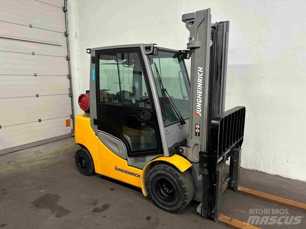 Jungheinrich TFG 430s Περονοφόρα ανυψωτικά κλαρκ με φυσικό αέριο LPG
