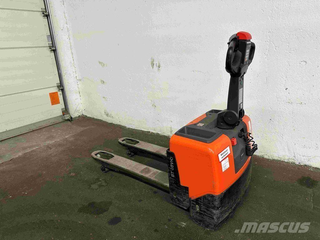 Toyota LWE 130 Χειροκίνητο περονοφόρο ανυψωτικό