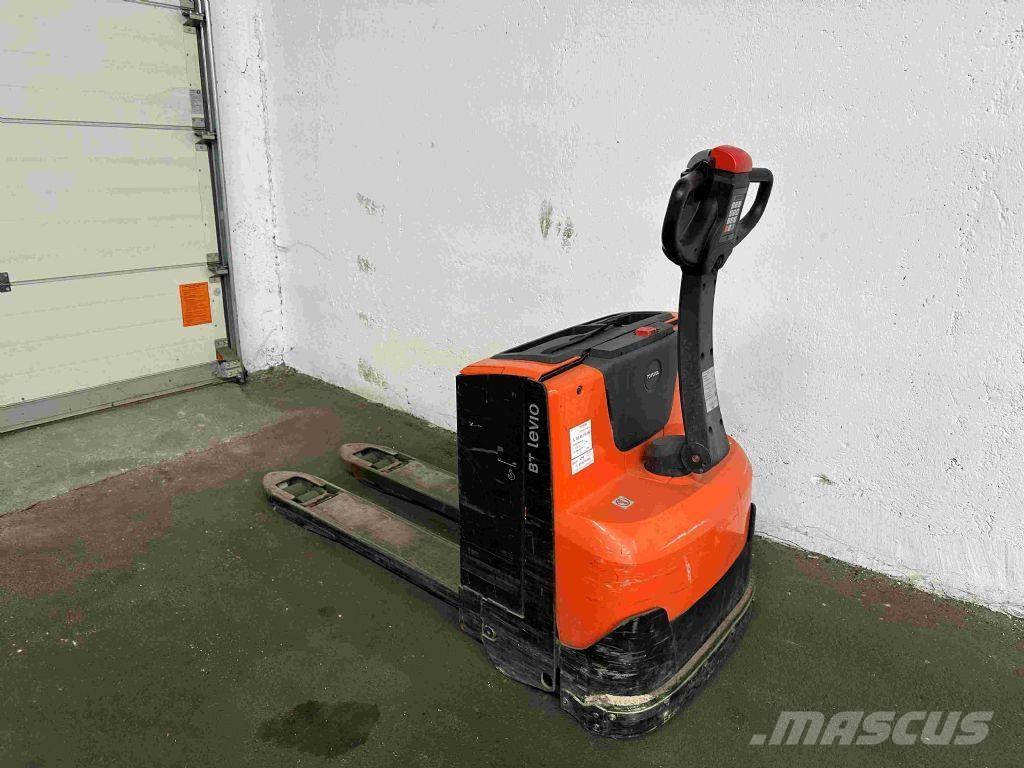 Toyota LWE 200 Χειροκίνητο περονοφόρο ανυψωτικό