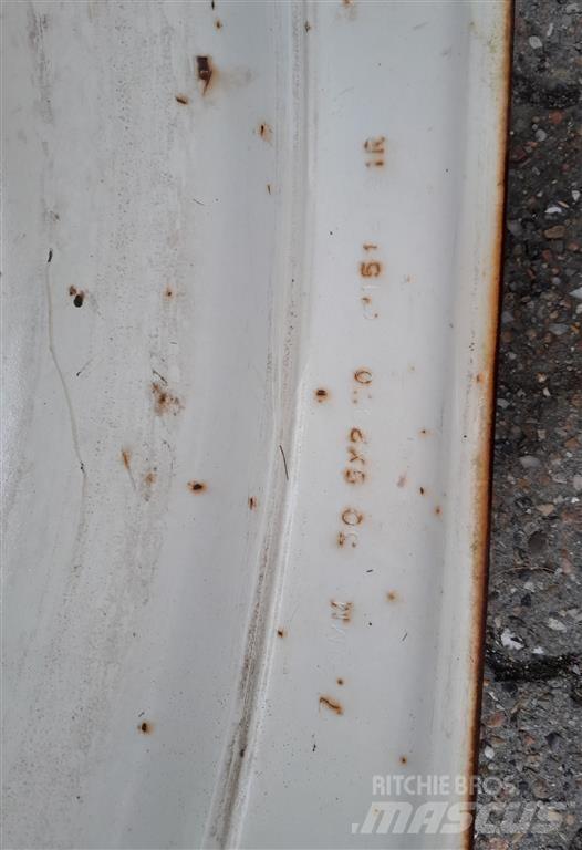  - - - Ελαστικά και ζάντες
