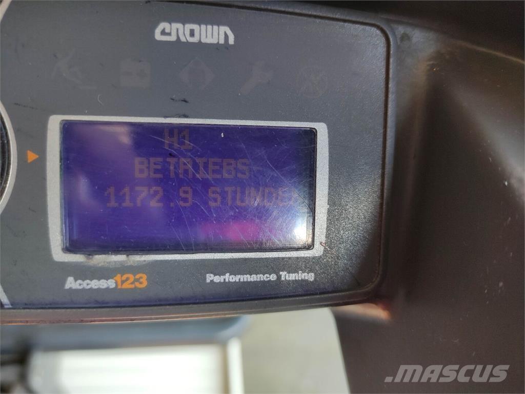 Crown WAV60-118 Περονοφόρο ανυψωτικό συλλογής παραγγελιών μεγάλου ύψους