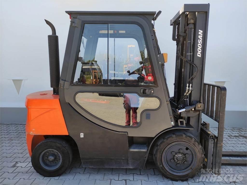 Doosan D30 GP Πετρελαιοκίνητα Κλαρκ