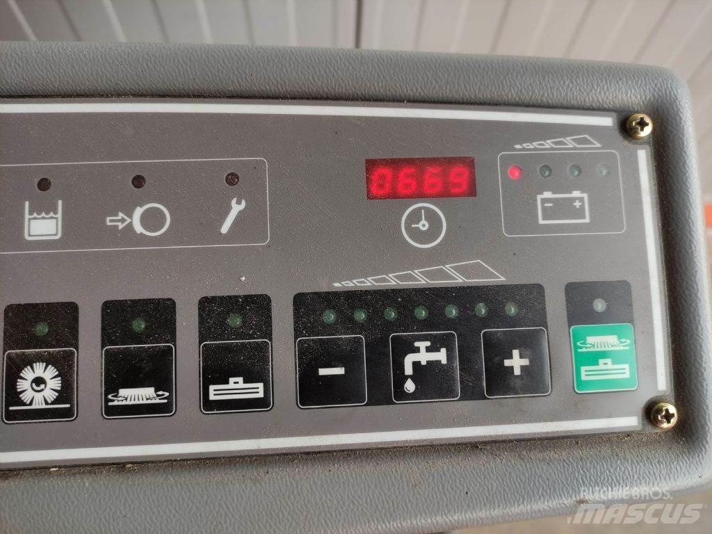 Hako B140R Σκούπες