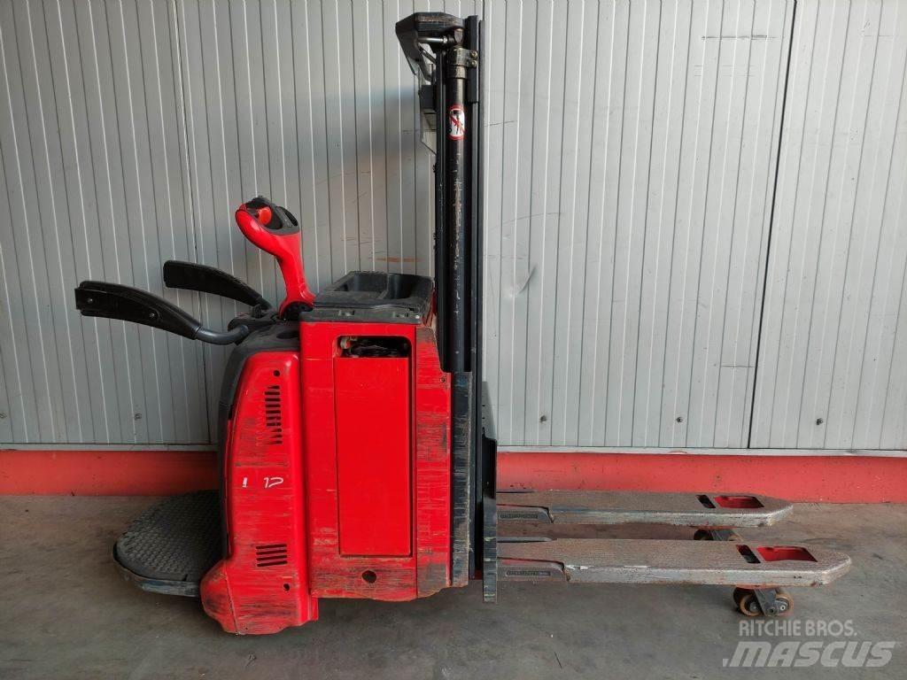 Linde L12LAPi Παλετοφόρα πεζού χειριστή με ιστό