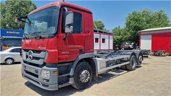 Mercedes-Benz Actros 2532