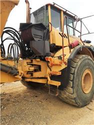 Volvo A 40 E