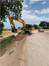 Komatsu PC 210