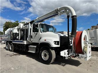 Freightliner 114SD