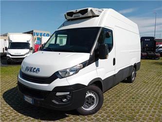 Iveco DAILY 35S14 - 3520