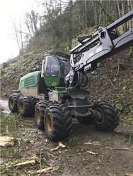 John Deere 1270G