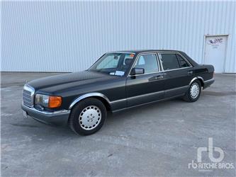 Mercedes-Benz 560 SEL