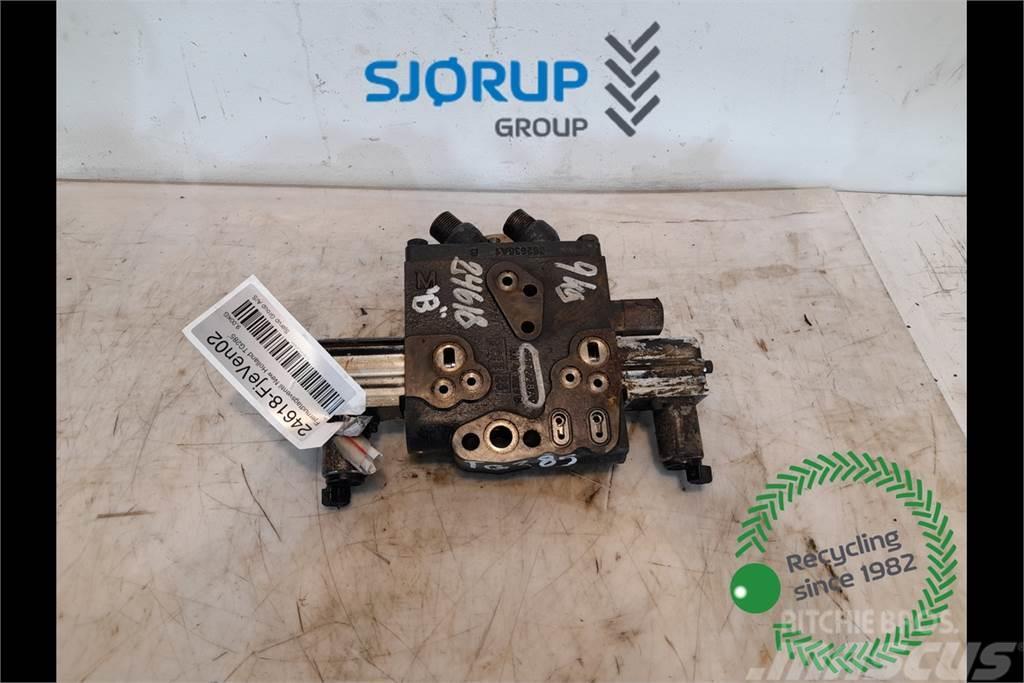 New Holland TG285 Remote control valve Υδραυλικά