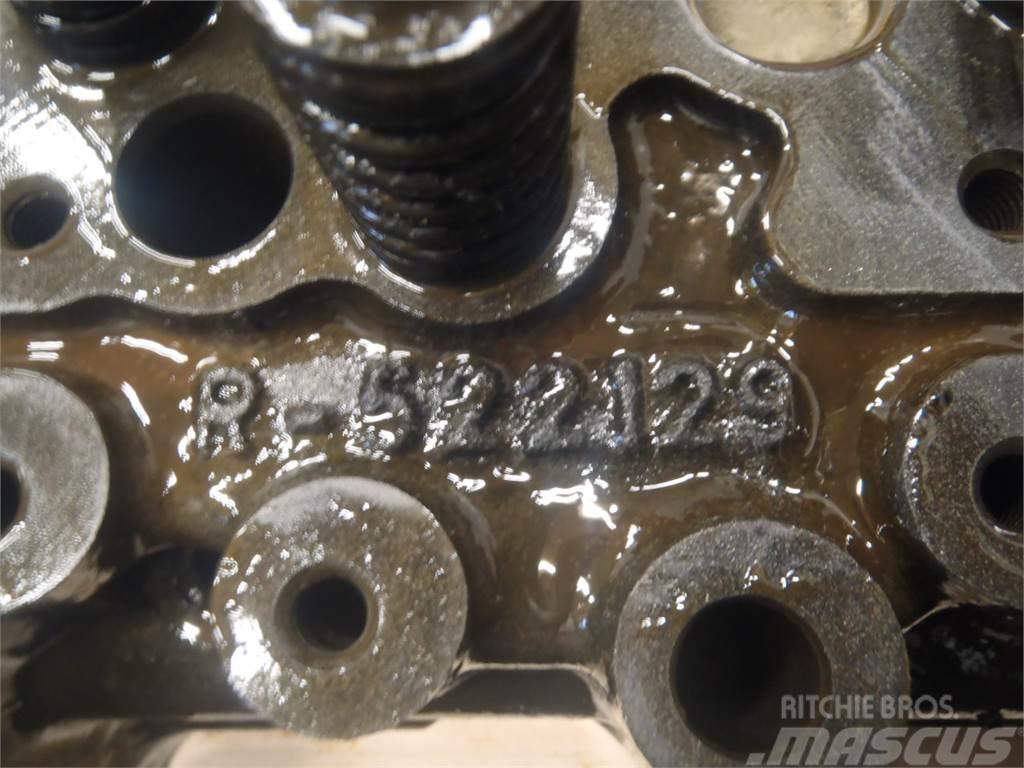 John Deere 4720 Cylinder Head Κινητήρες