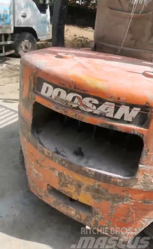 Doosan D30S Πετρελαιοκίνητα Κλαρκ