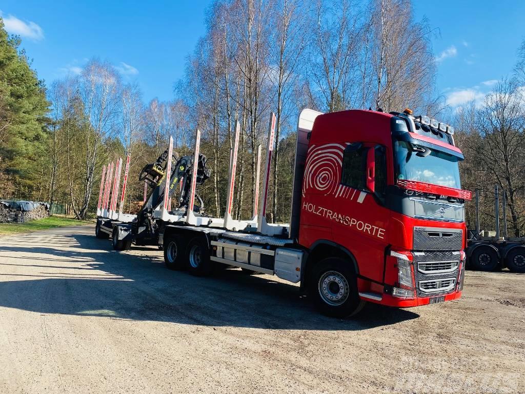 Volvo FH 13 540 6X4 z dźwigiem do przewozu drewna Φορτηγά ξυλείας