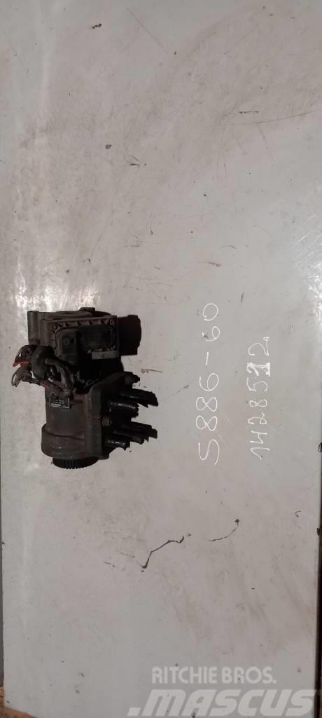 Scania R144.530 brake main valve 1428512 Φρένα