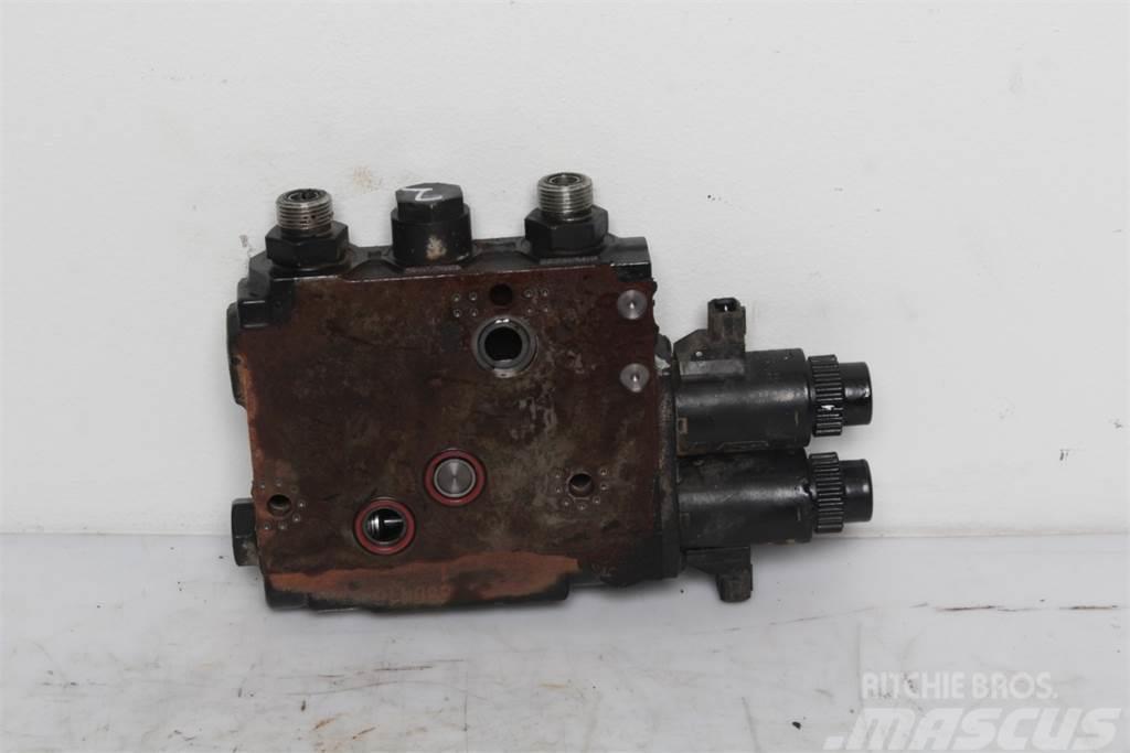 New Holland T5.110 Hydraulic lift valve Υδραυλικά