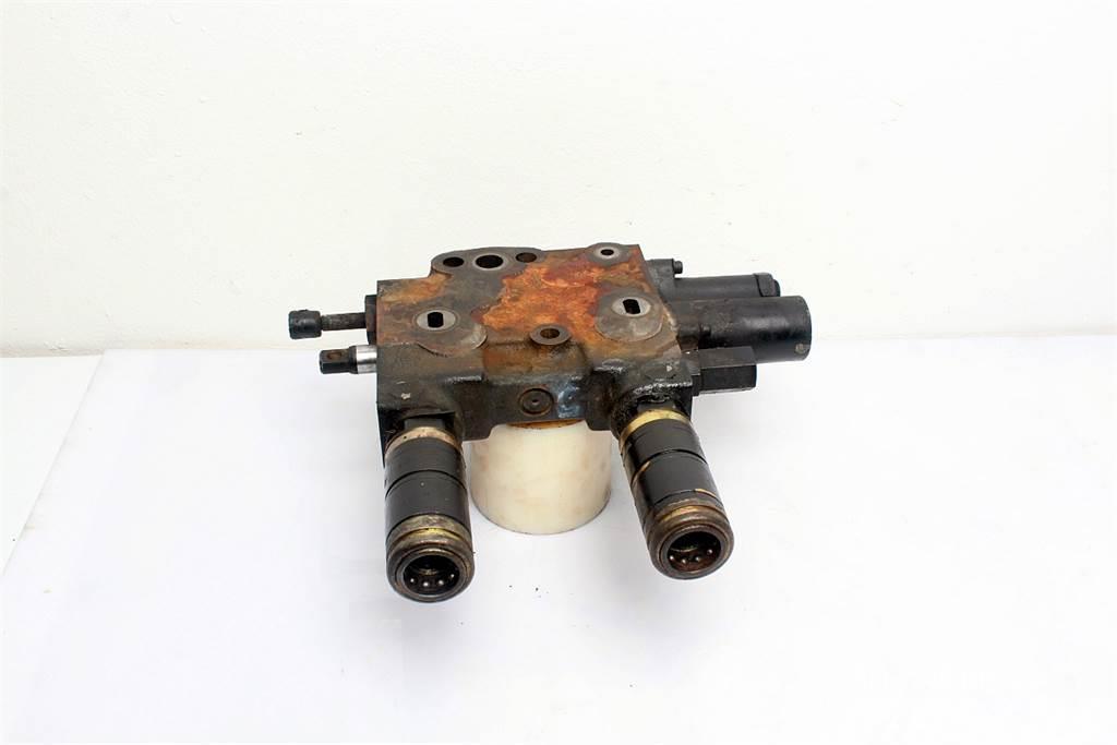 Case IH MX100C Remote control valve Υδραυλικά