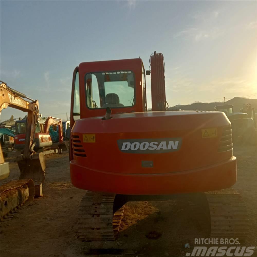 Doosan DH70 Εκσκαφείς με ερπύστριες
