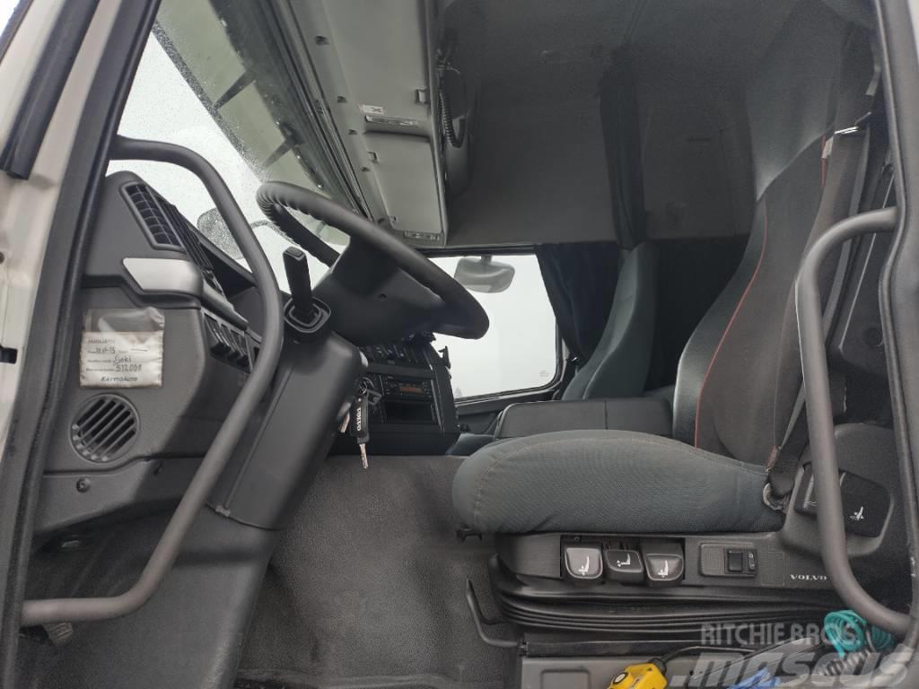 Volvo FM13 6x2 UUSI koneenkuljetuslava, vetovarustus Φορτηγά Kαρότσα με ανοιγόμενα πλαϊνά