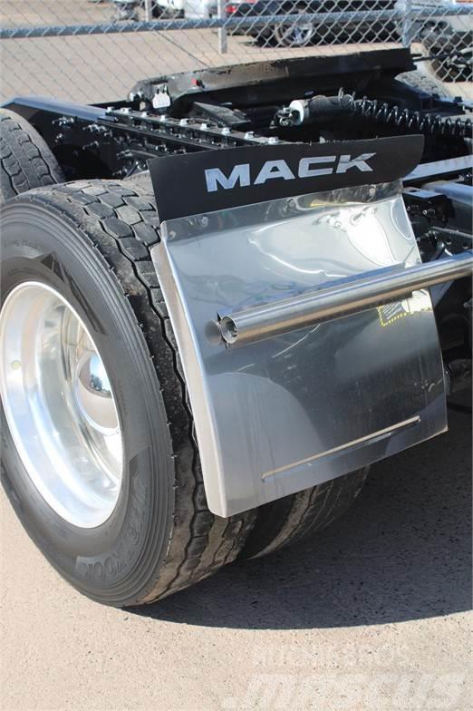 Mack ANTHEM 64T Τράκτορες